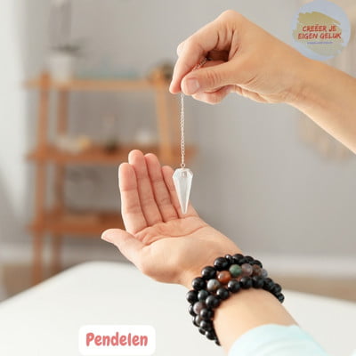 pendel in hand